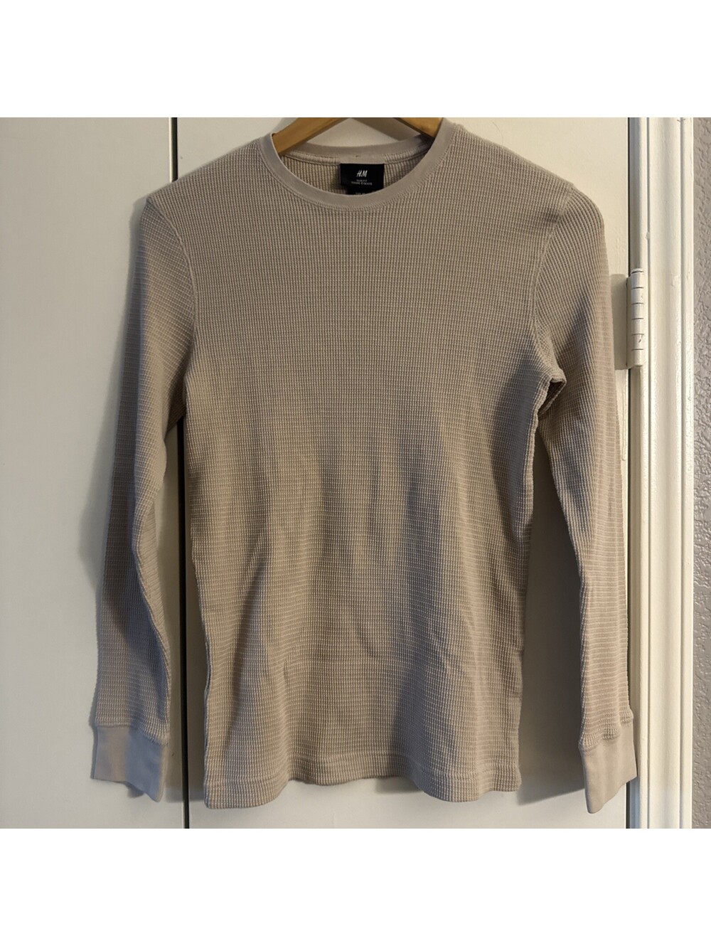 H&M Mens Thermal Shirt Size Extra Small Tan Waffle Knit Slim Fit Long Sleeve